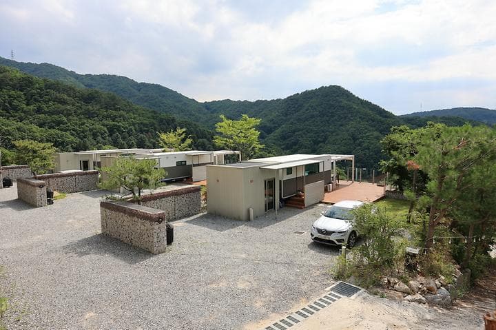 포천 몽롱한노을 카라반 캠핑장