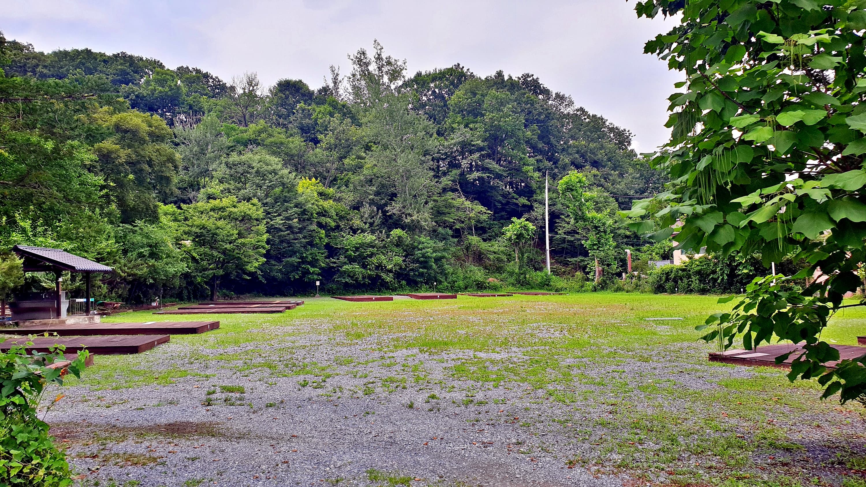 반딧불자연캠핑장 이미지 2