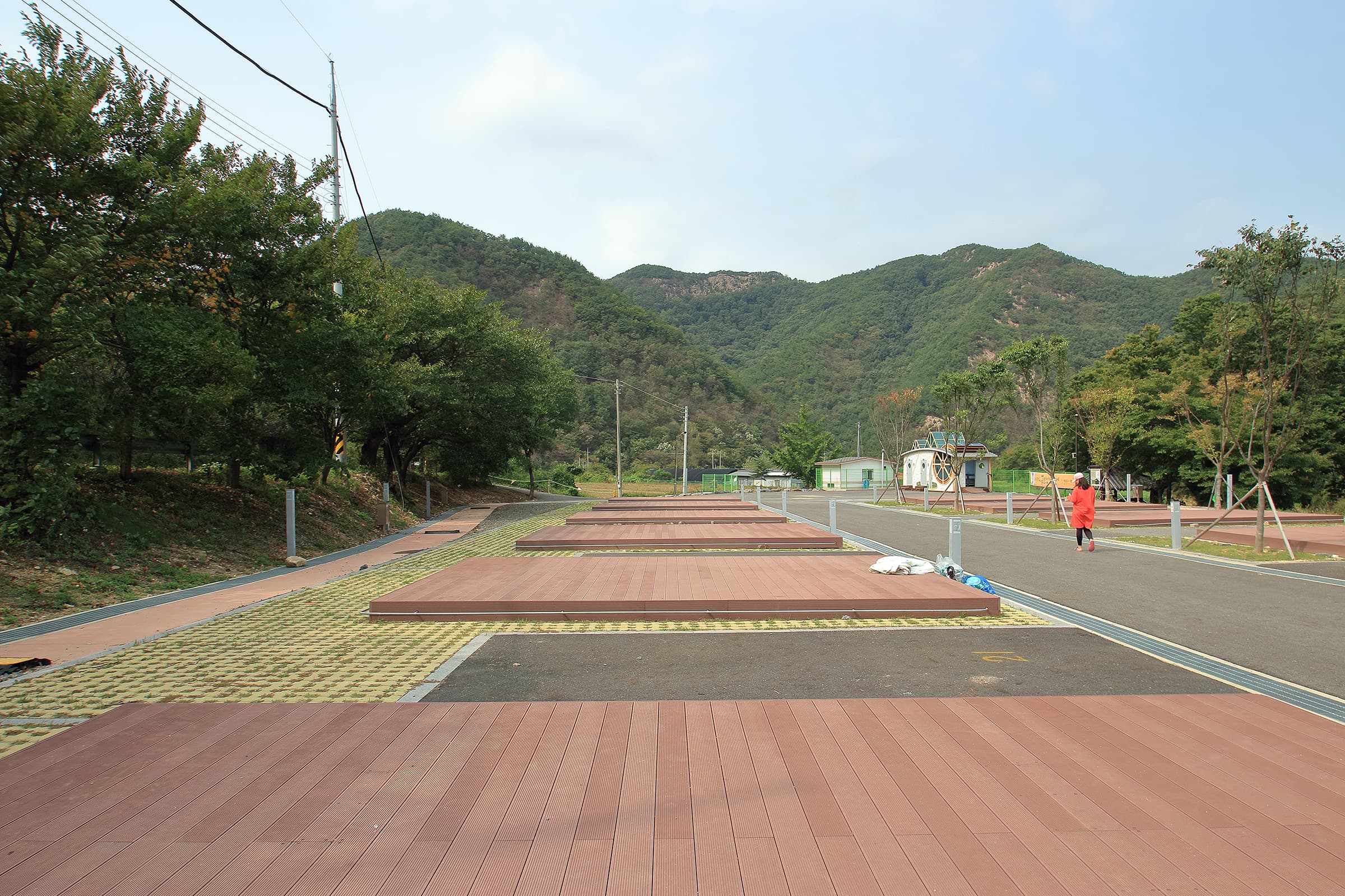 산꽃벚꽃마을 오토캠핑장 이미지 3