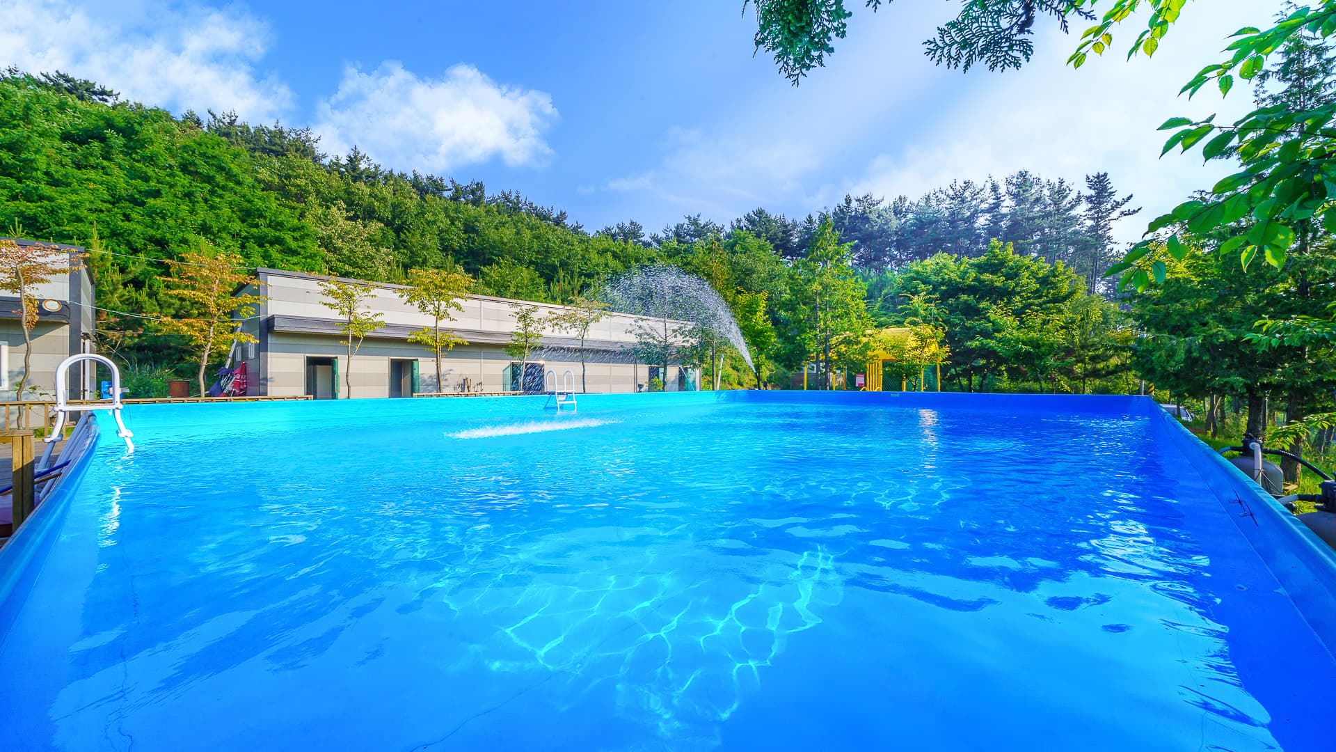 파인트리글램핑 이미지 3