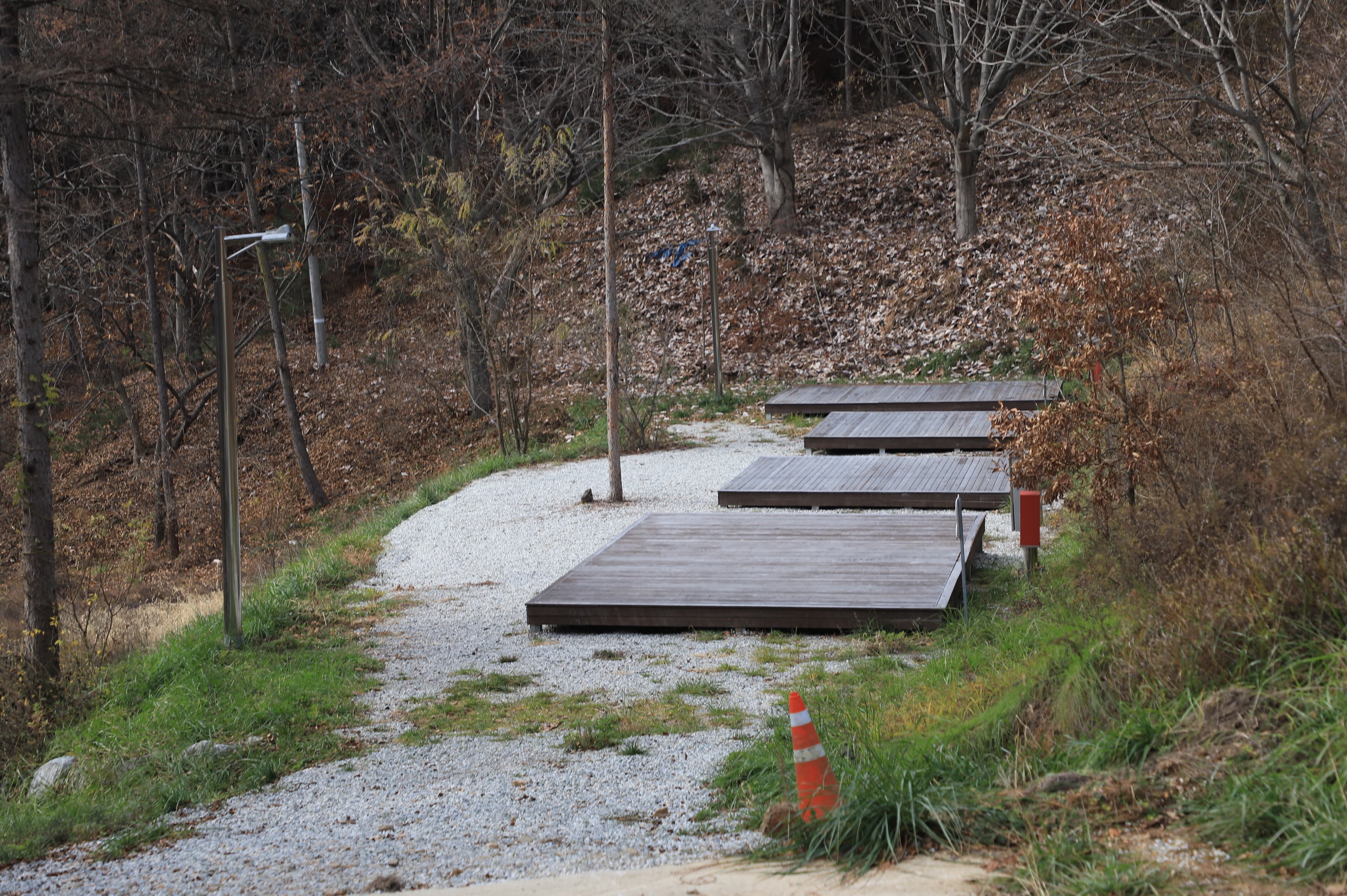 약수골캠프촌 숲속캠핑장 이미지 3