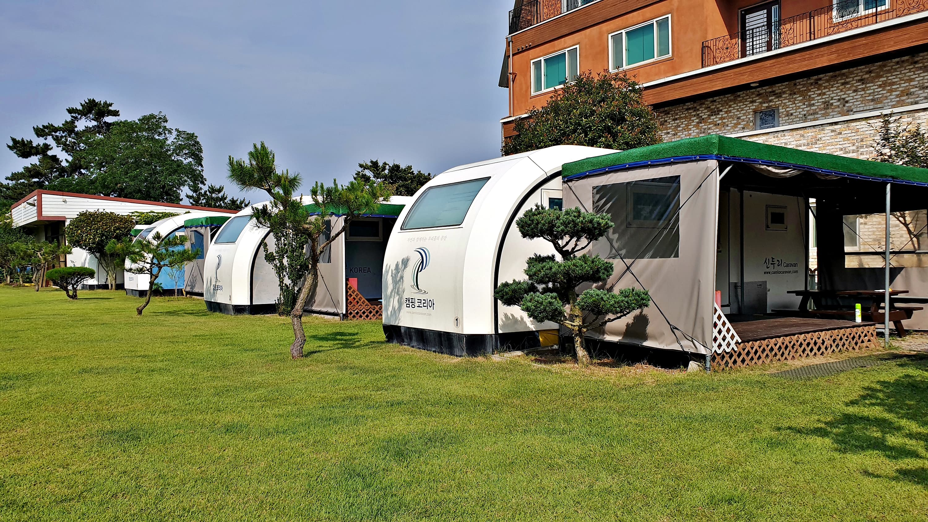 캠핑코리아 카라반오토캠핑장 이미지 3