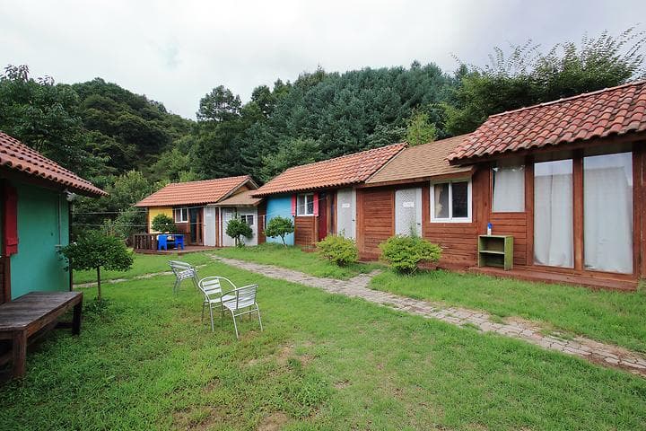 햇살아래 캠핑장