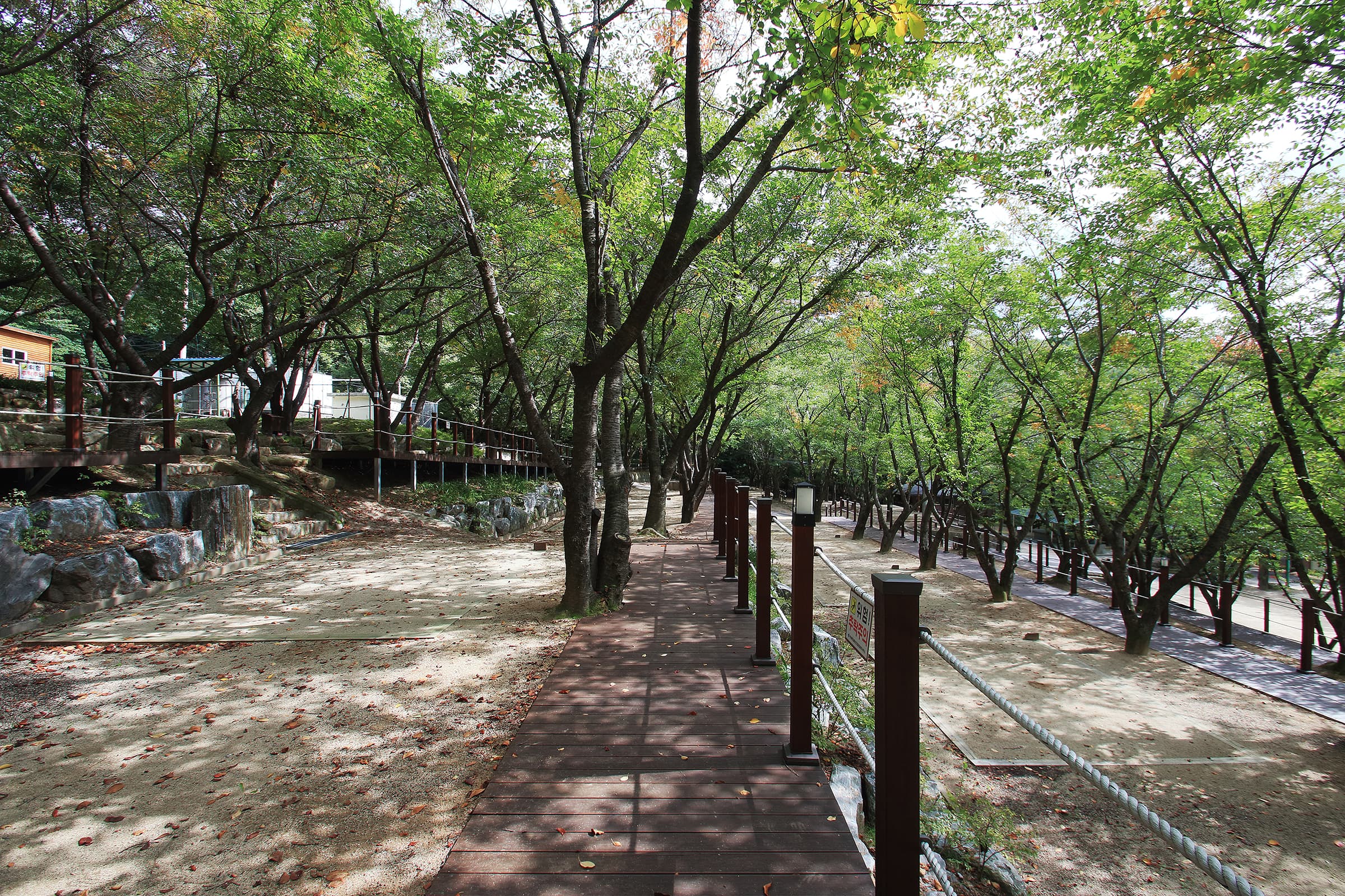 팔공산 국립공원 가산산성 야영장 이미지 2