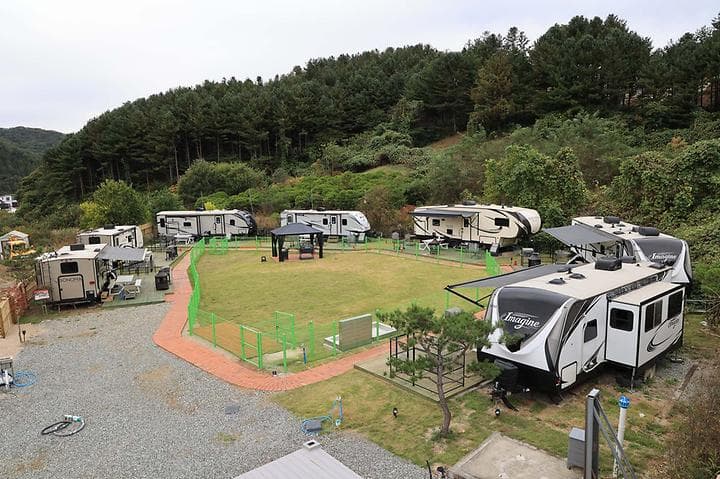 수피아캠핑카라반