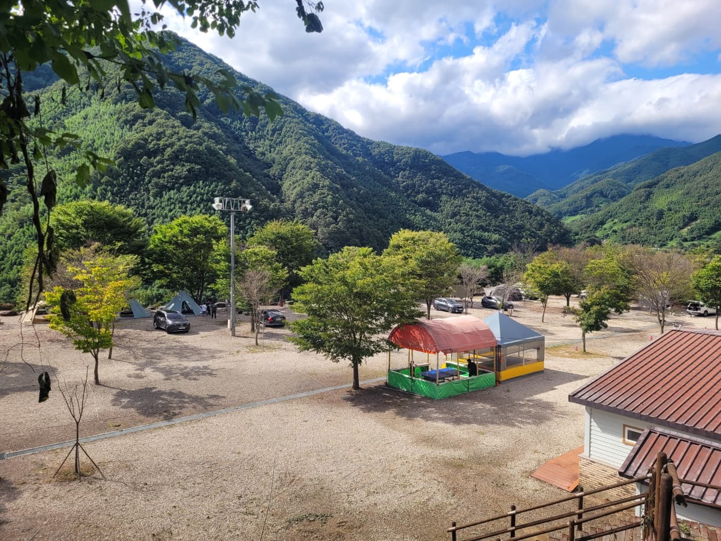 지리산 당근 오토캠핑장 이미지 2